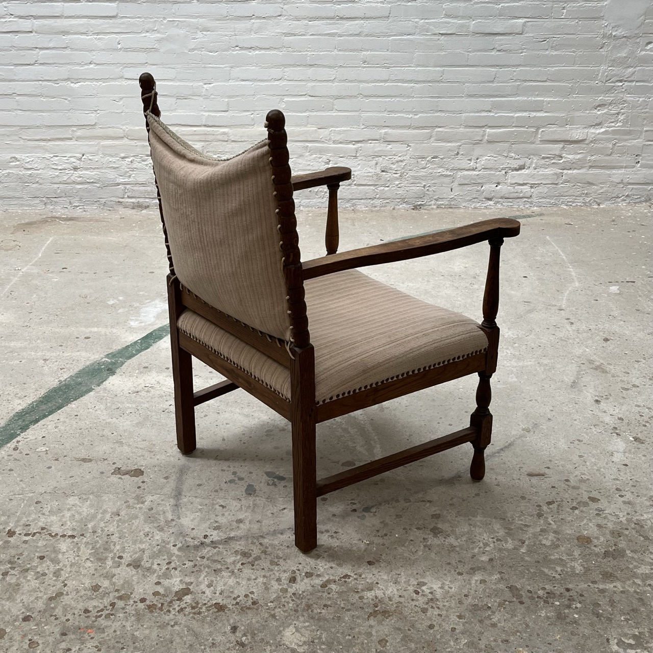 Antique Easy Chair "Bobbin"