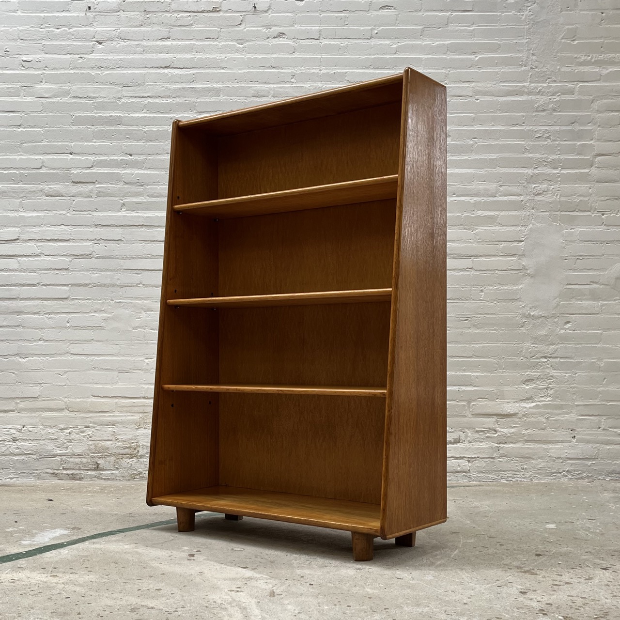 "Model BE02" Bookcase