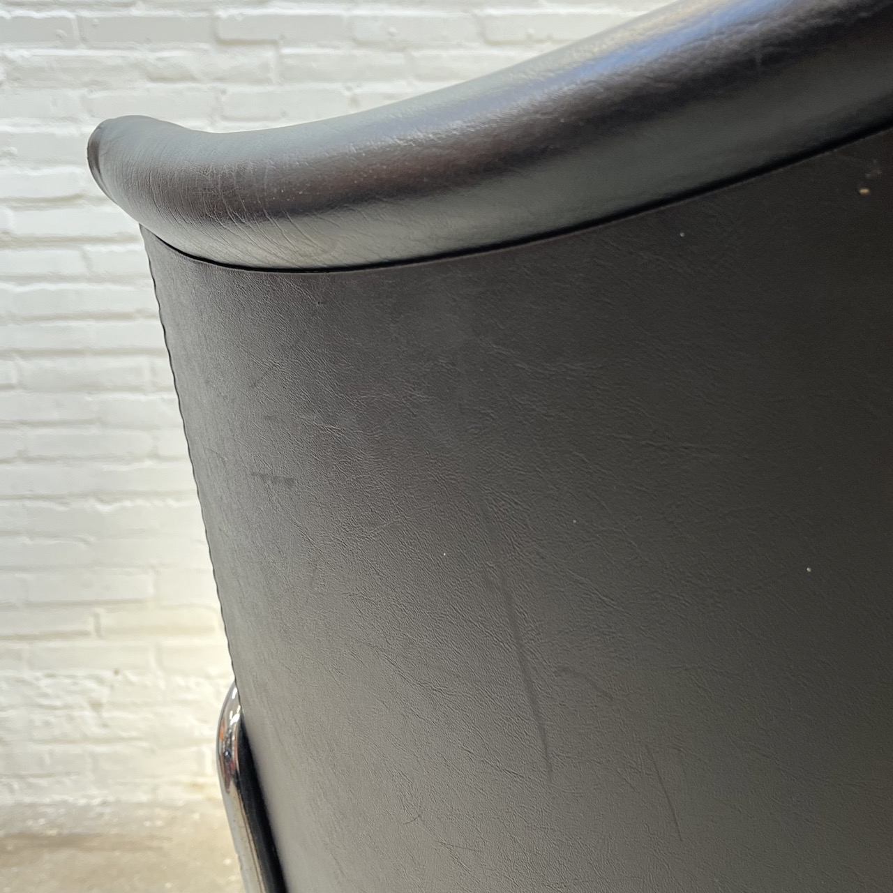 "4014" Arm Chair "4014" Arm Chair