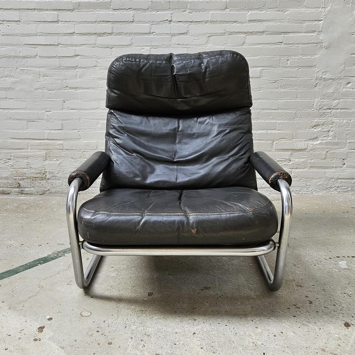 "Mr. Oberman" Easy Chair