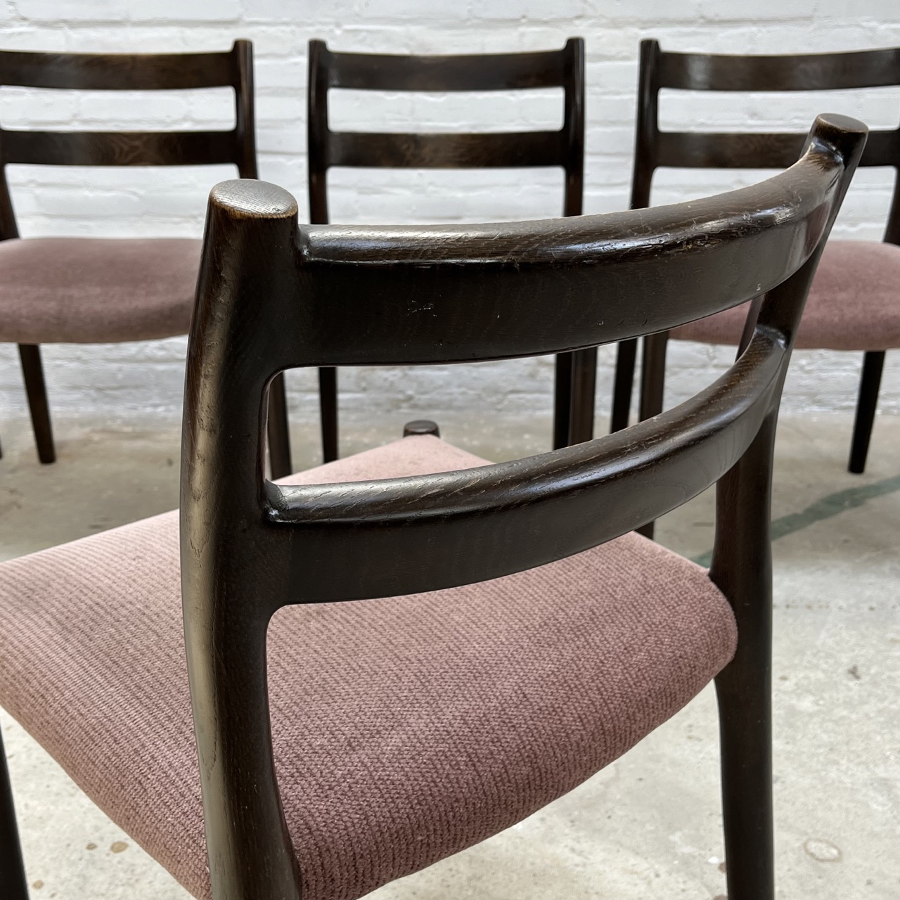 "Nr. 84" Dining Chairs "Nr. 84" Dining Chairs