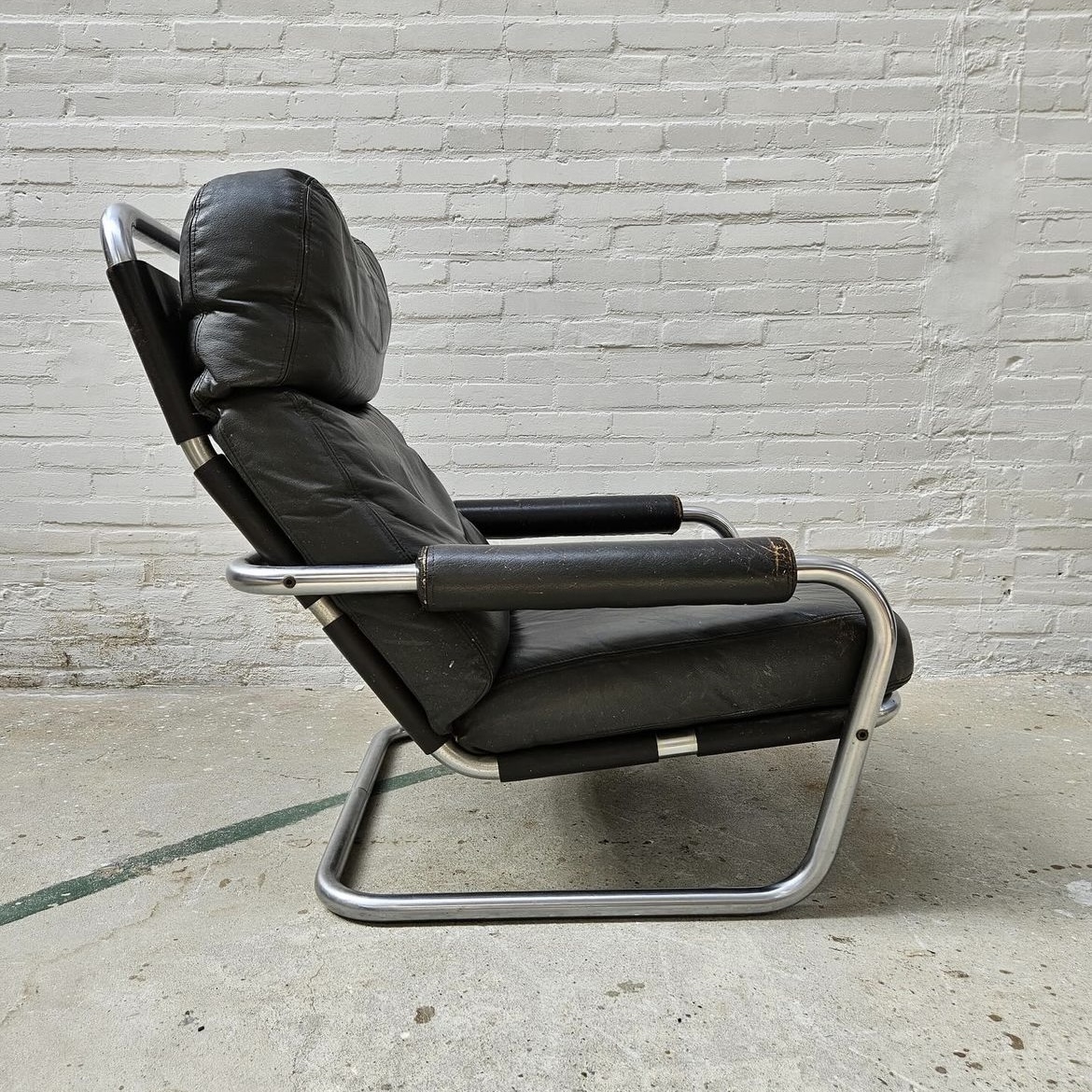 "Mr. Oberman" Easy Chair
