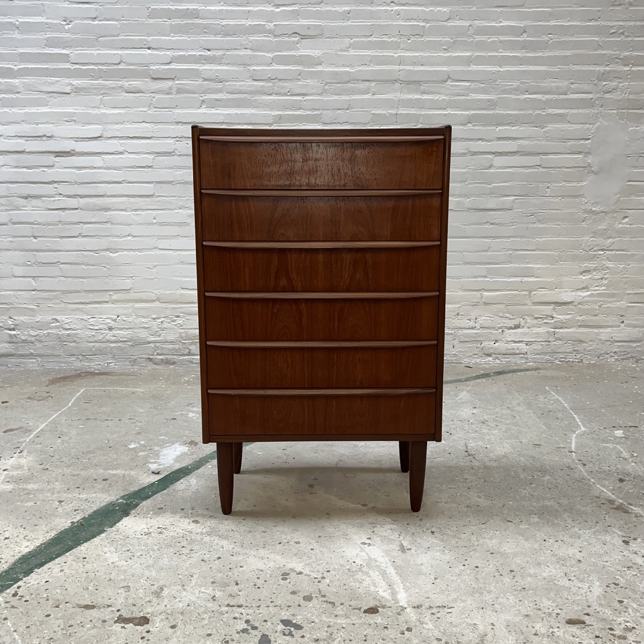 Vintage Chest Of Drawers