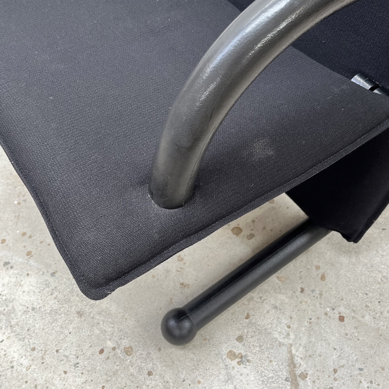 "T-Line" Easy Chair