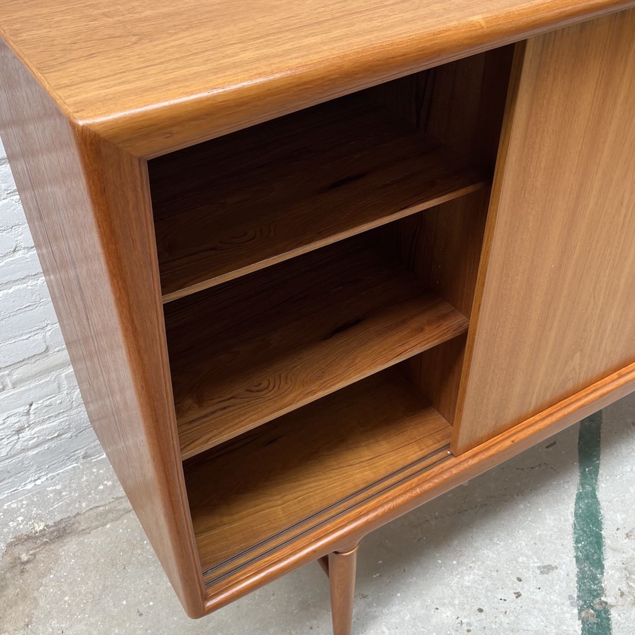 Vintage High Board