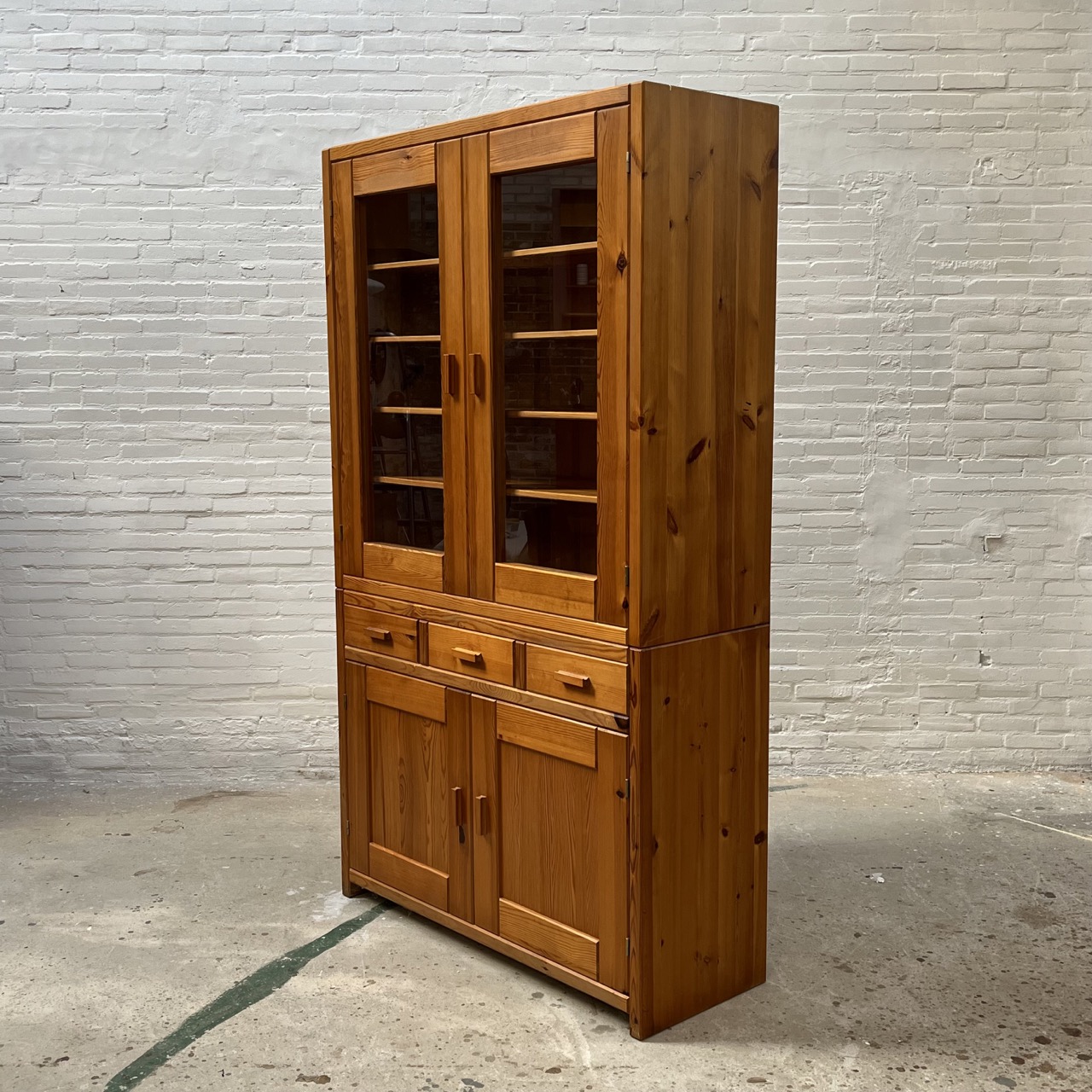 Vintage Cabinet 