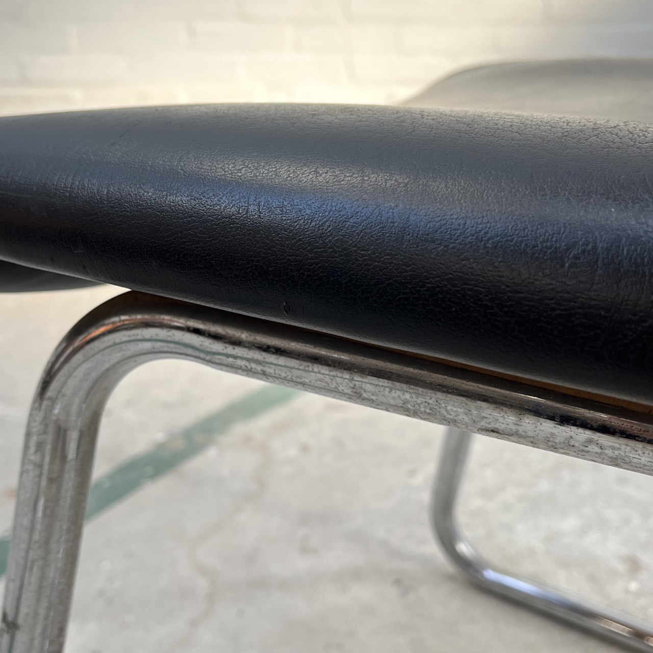 "4014" Arm Chair "4014" Arm Chair