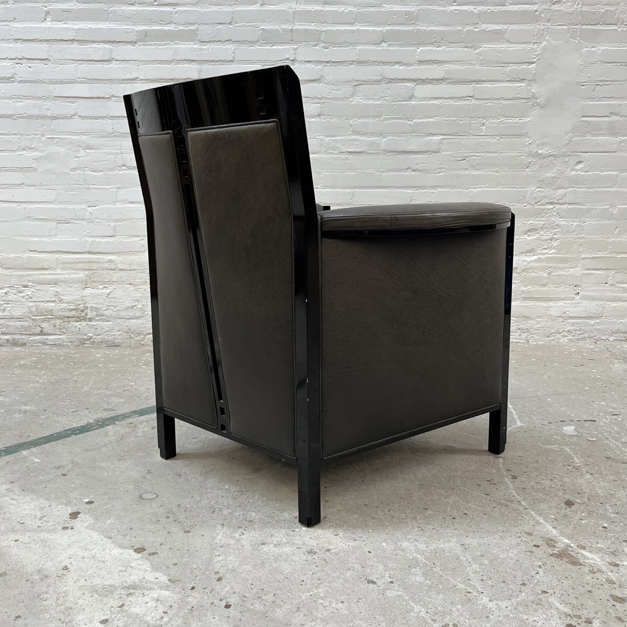 "Peggy" Easy Chair "Peggy" Easy Chair
