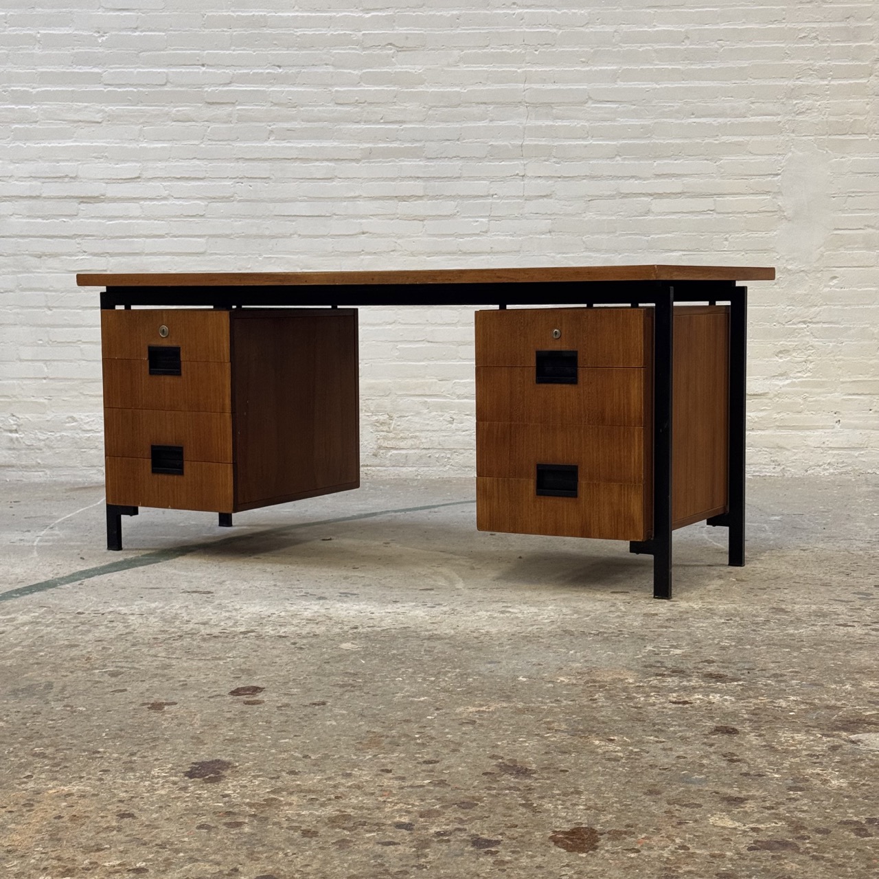 Vintage Desk Model Pastoe "EU02" Vintage Desk Model Pastoe "EU02"