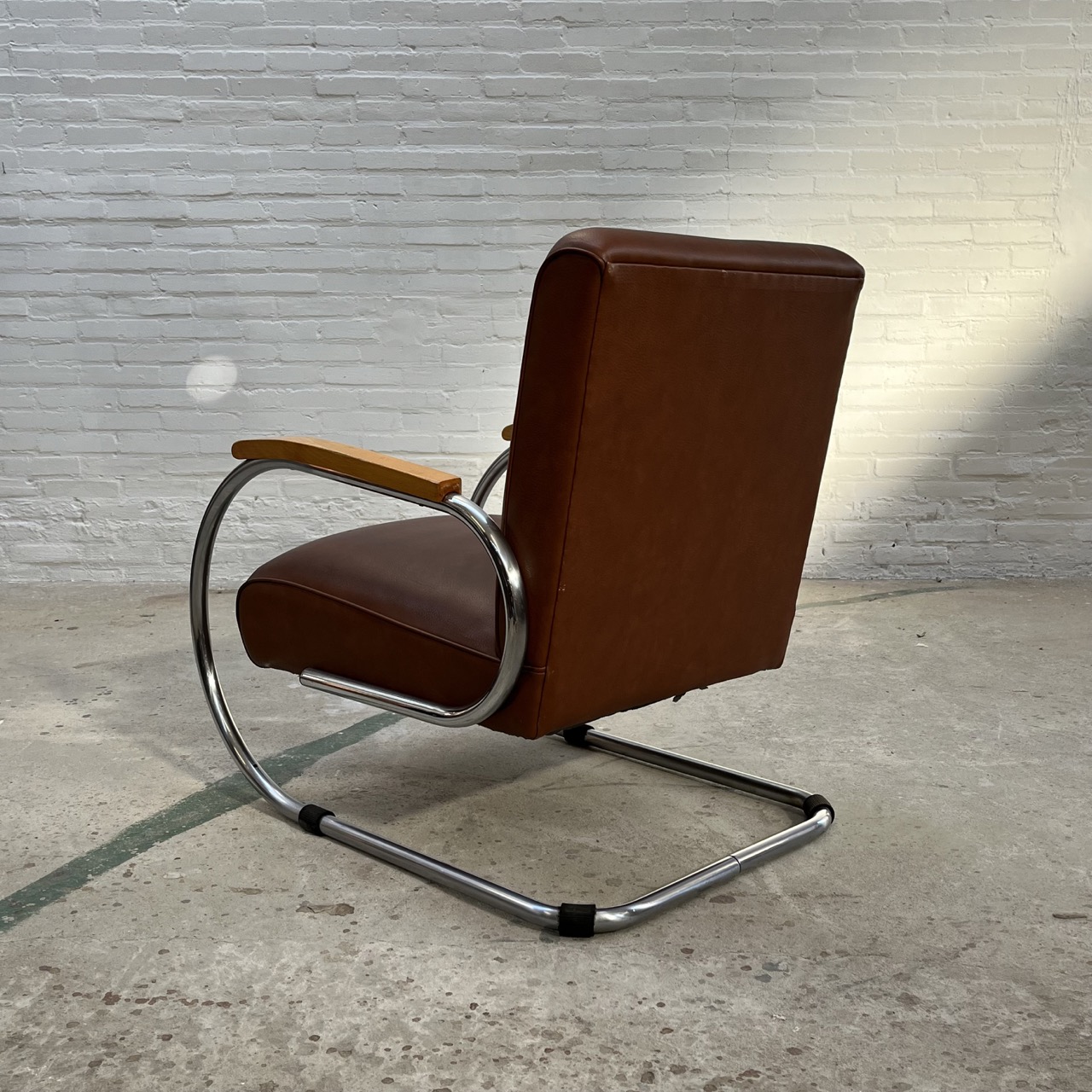 "Vilvoure" Vintage Easy Chair
