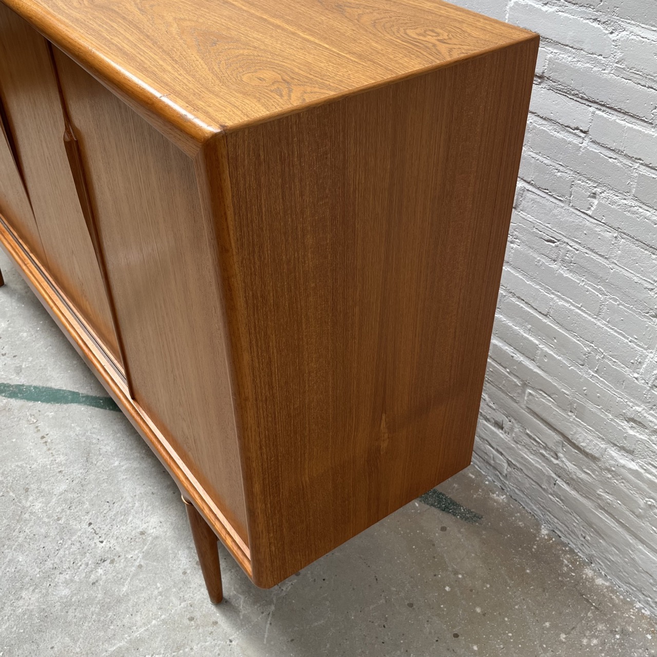 Vintage High Board