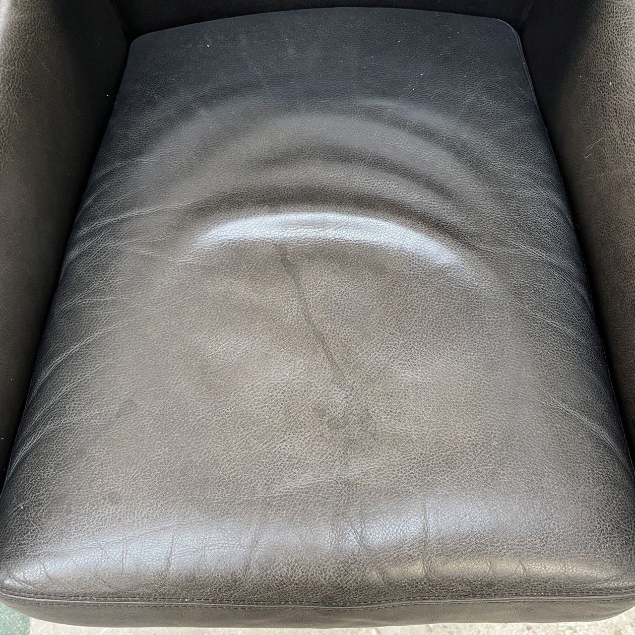 "Peggy" Easy Chair "Peggy" Easy Chair