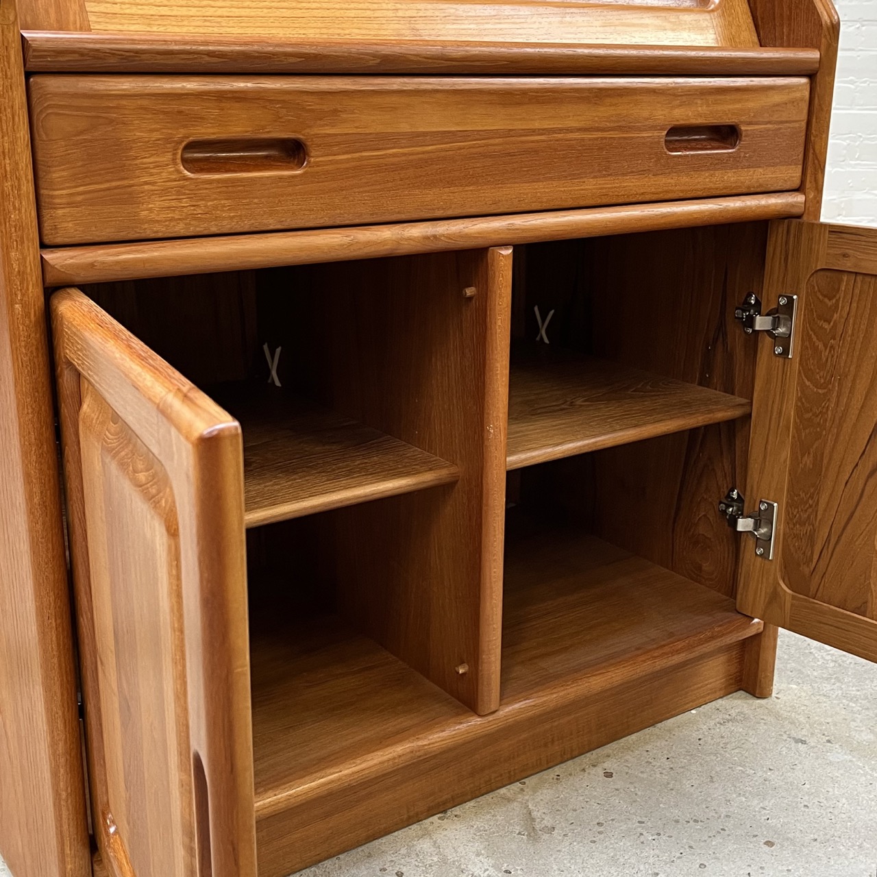 Vintage Secretary Desk Dyrlund