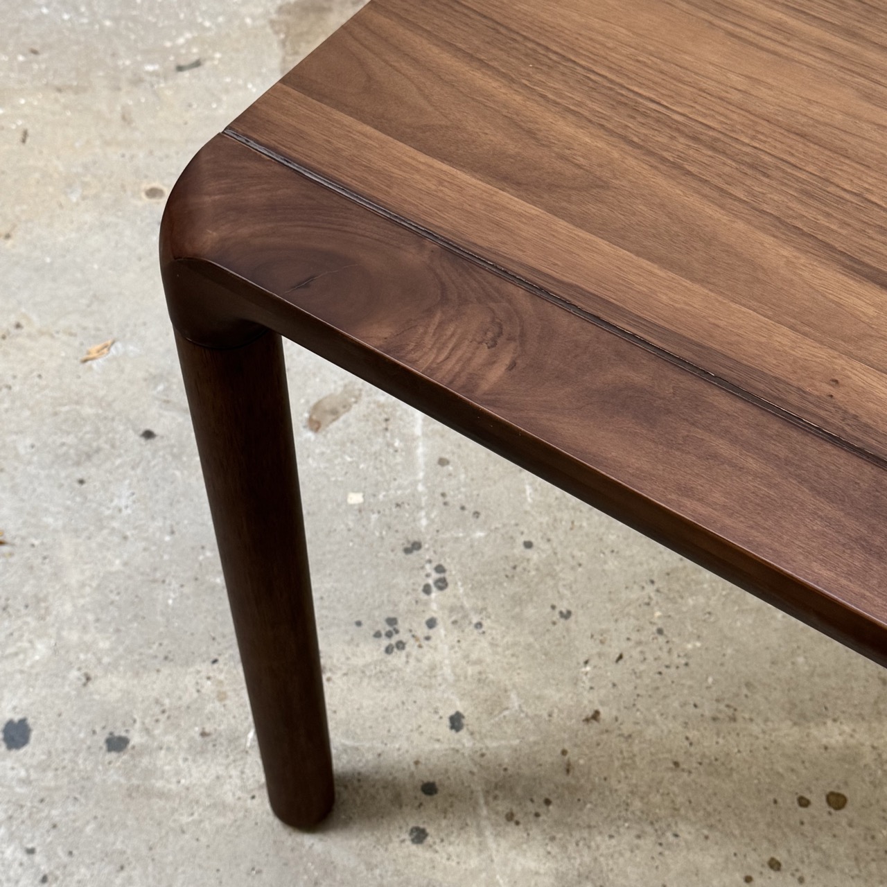 Contemporary Dining Table 'Storm' 