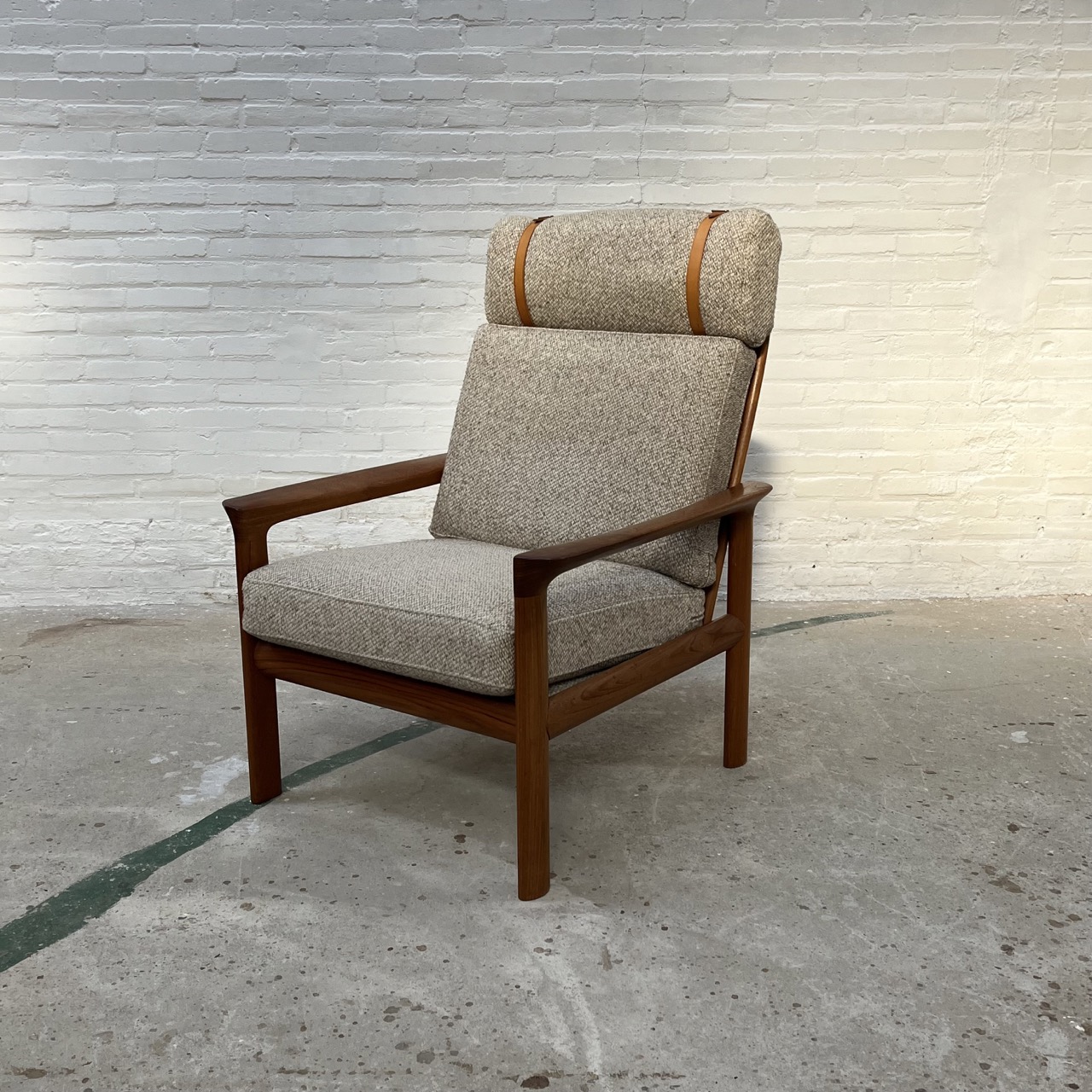"Borneo" Lounge Chair 