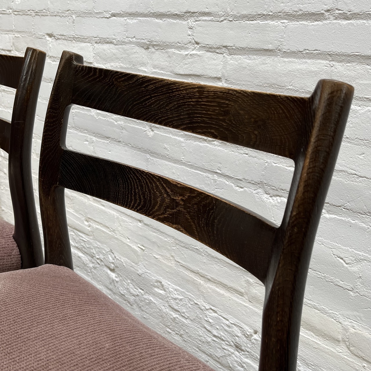 "Nr. 84" Dining Chairs "Nr. 84" Dining Chairs