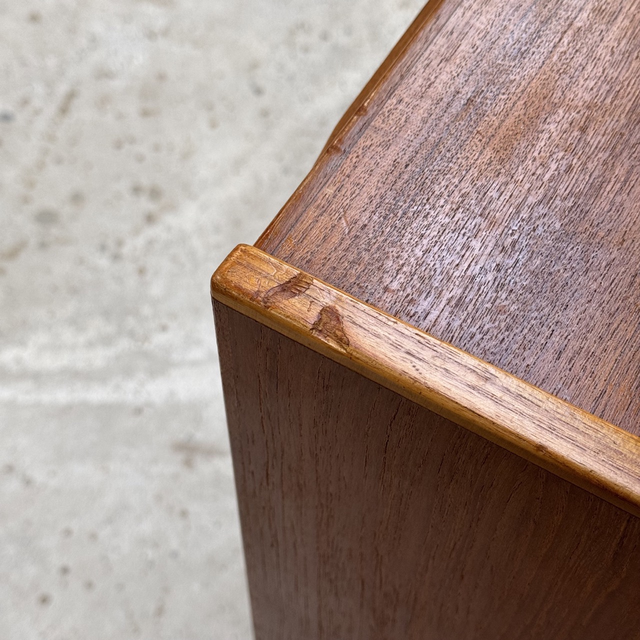 Vintage Chest Of Drawers