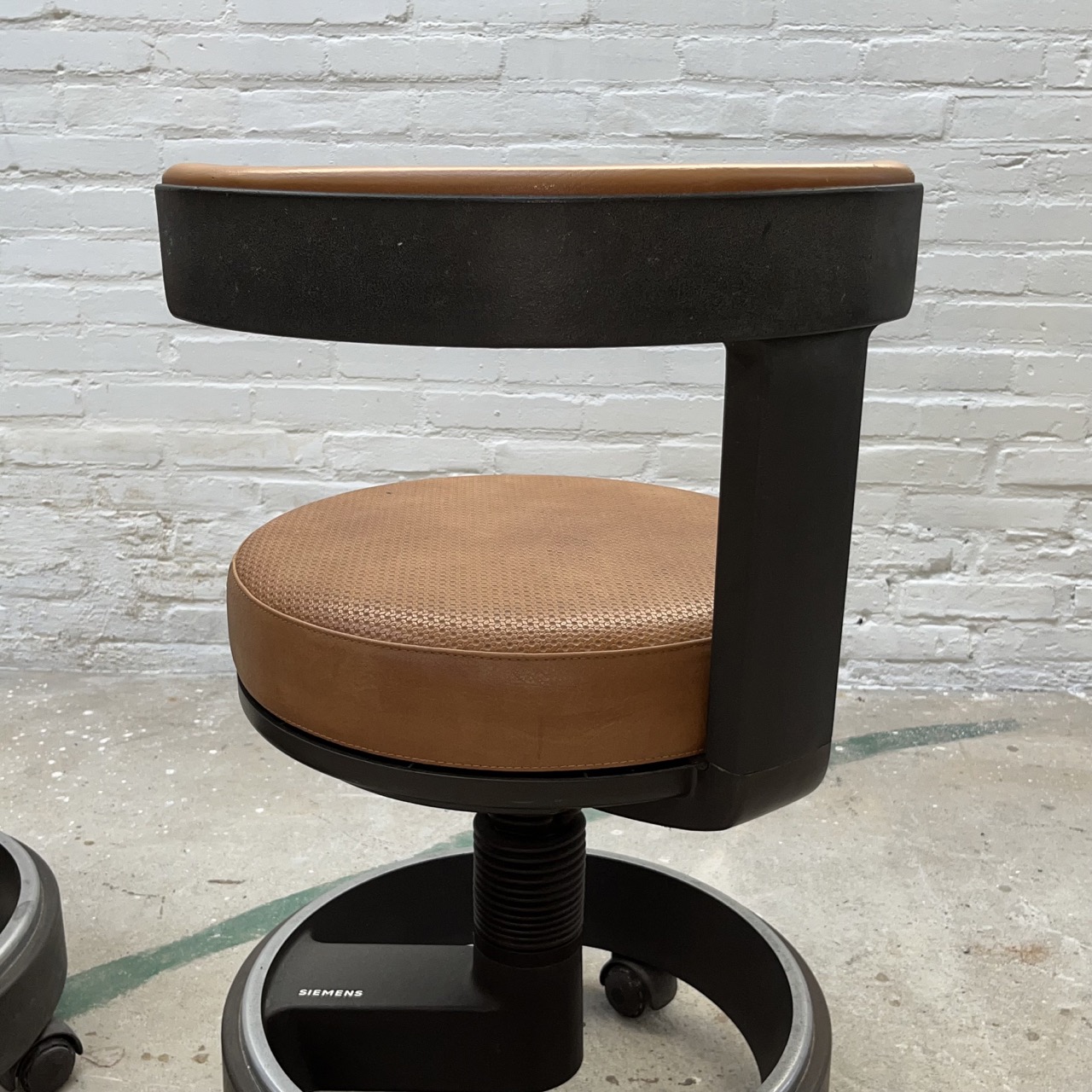 "Sirona S" Stool