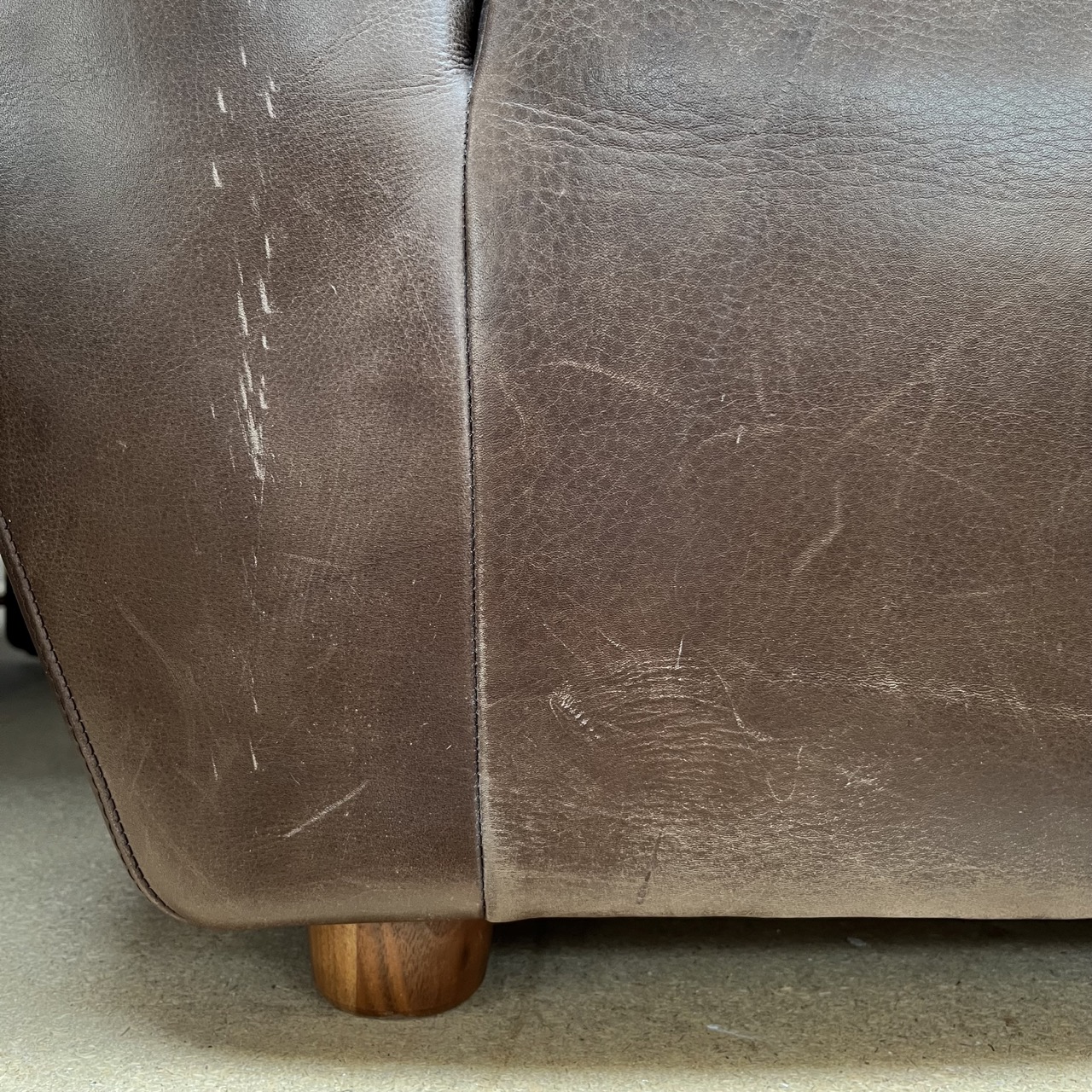 "Longa" Easy Chair 