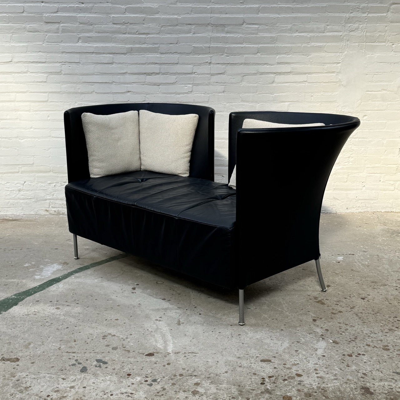 "Scene" Sofa Set "Scene" Sofa Set