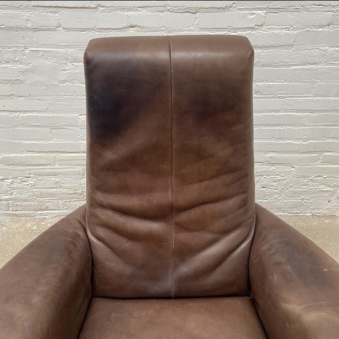 "Longa" Easy Chair 