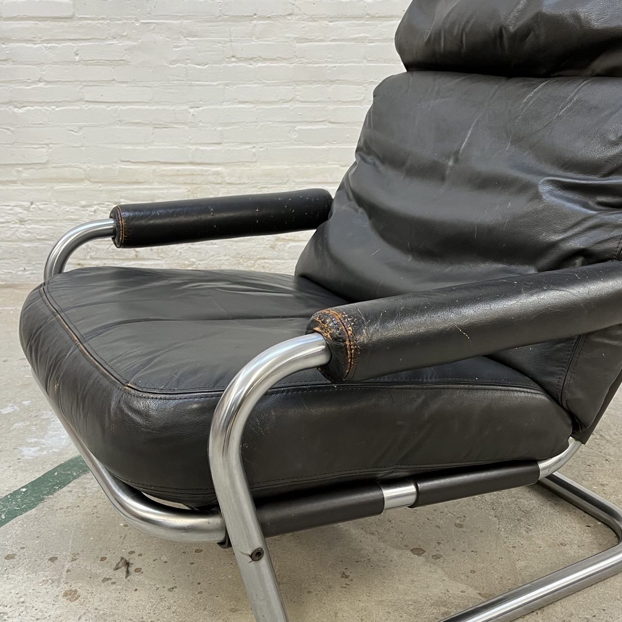 "Mr. Oberman" Easy Chair