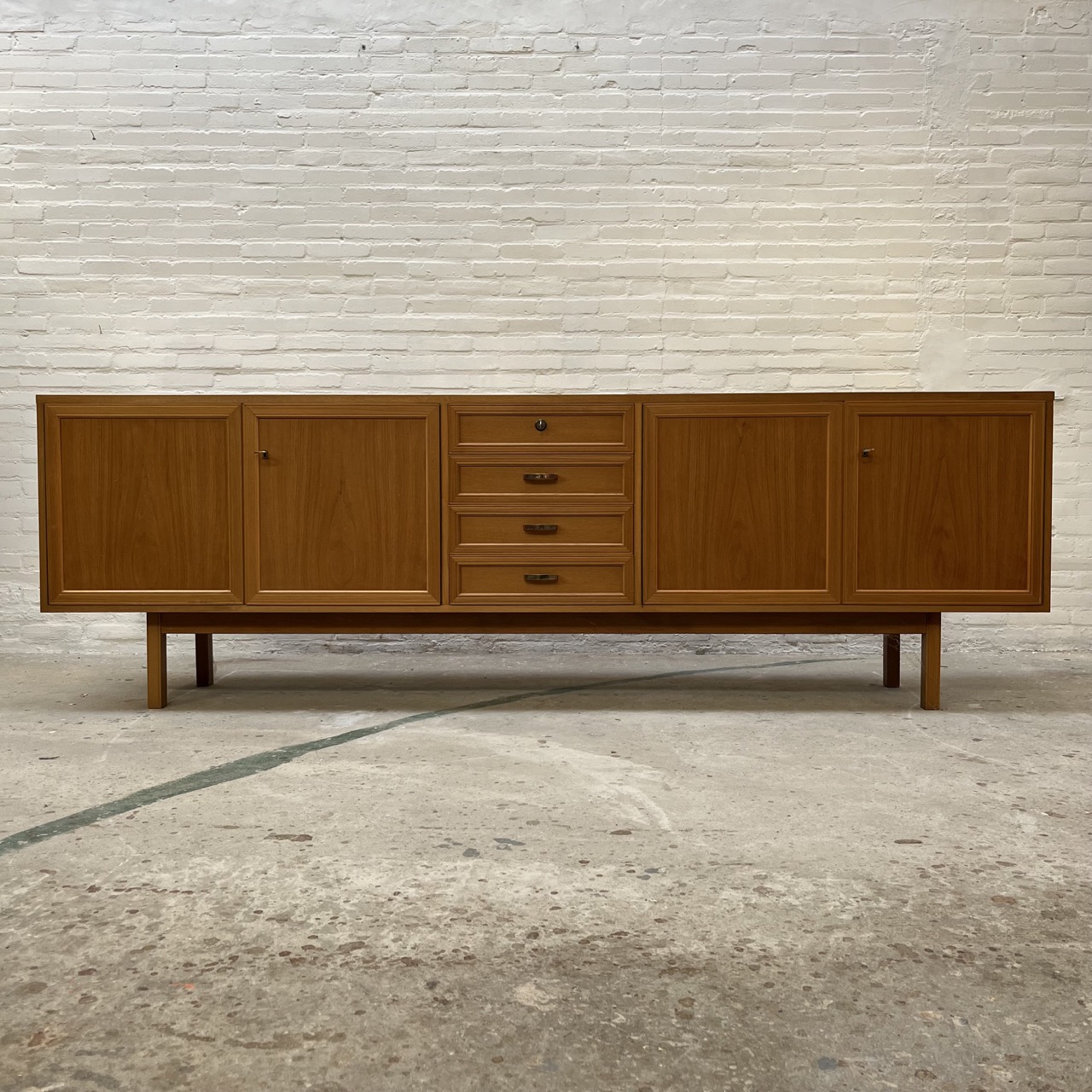 Vintage Sideboard Musterring 