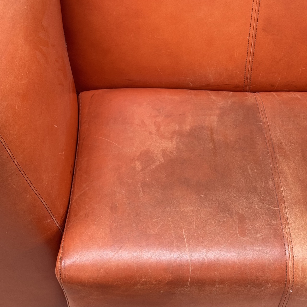 'Morris' Vintage Sofa 'Morris' Vintage Sofa