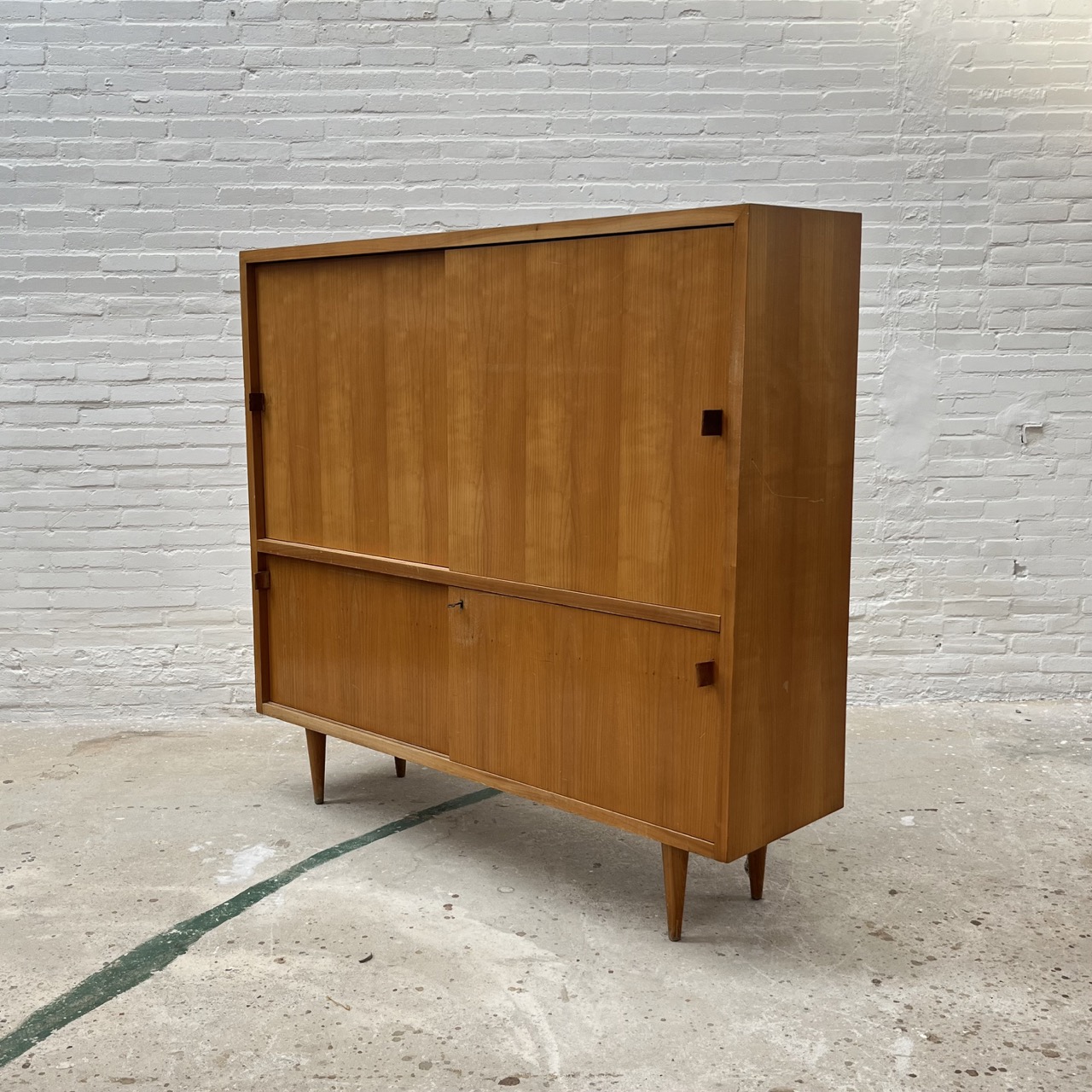 "WK263" highboard