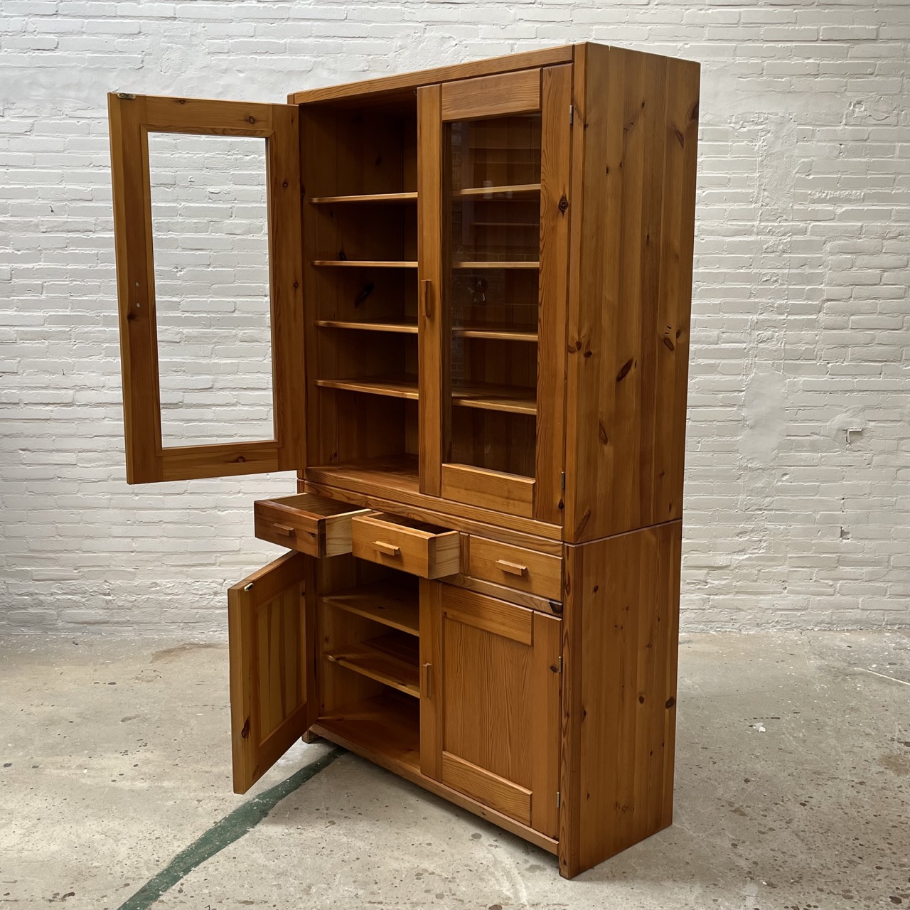 Vintage Cabinet 