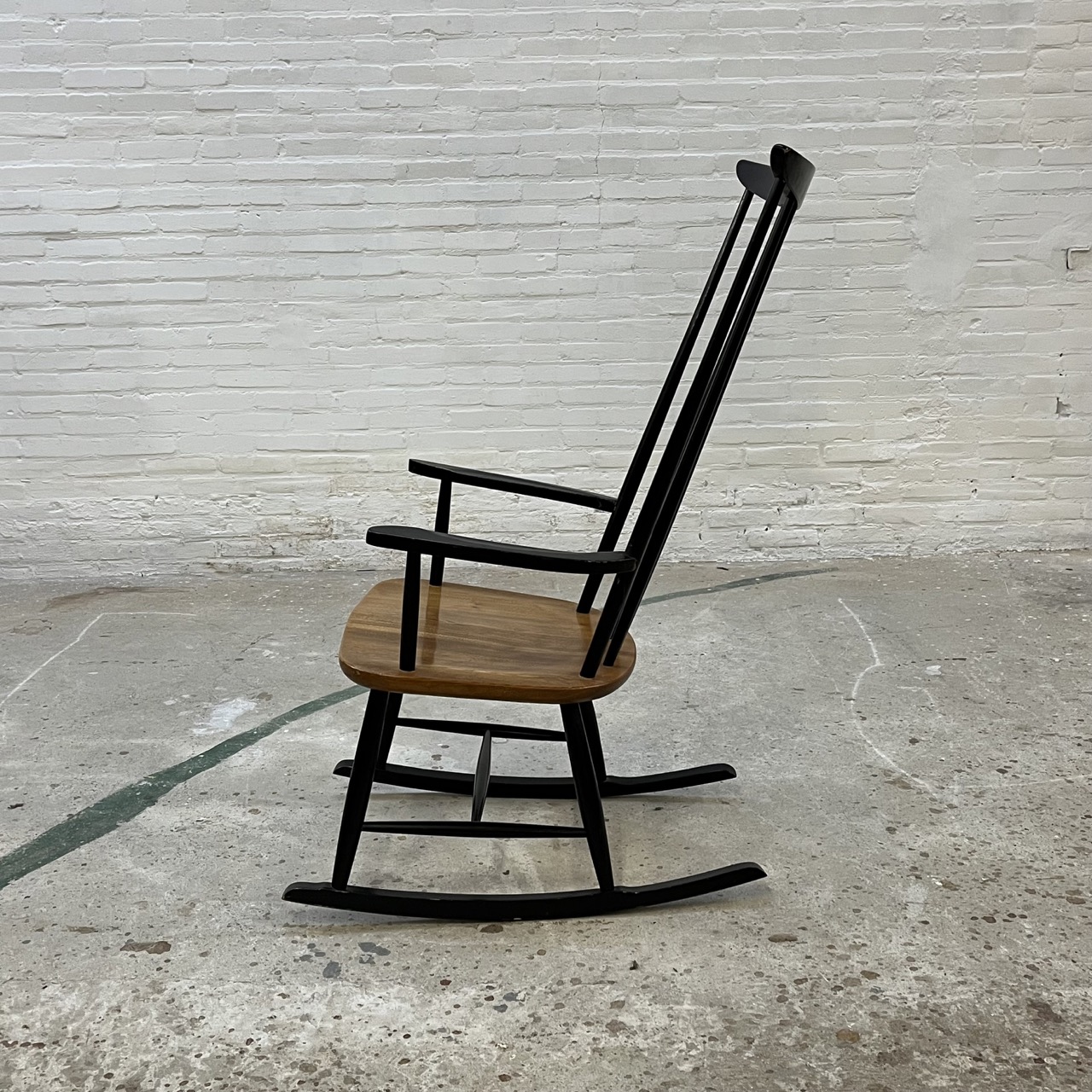 Vintage Rocking Chair Vintage Rocking Chair
