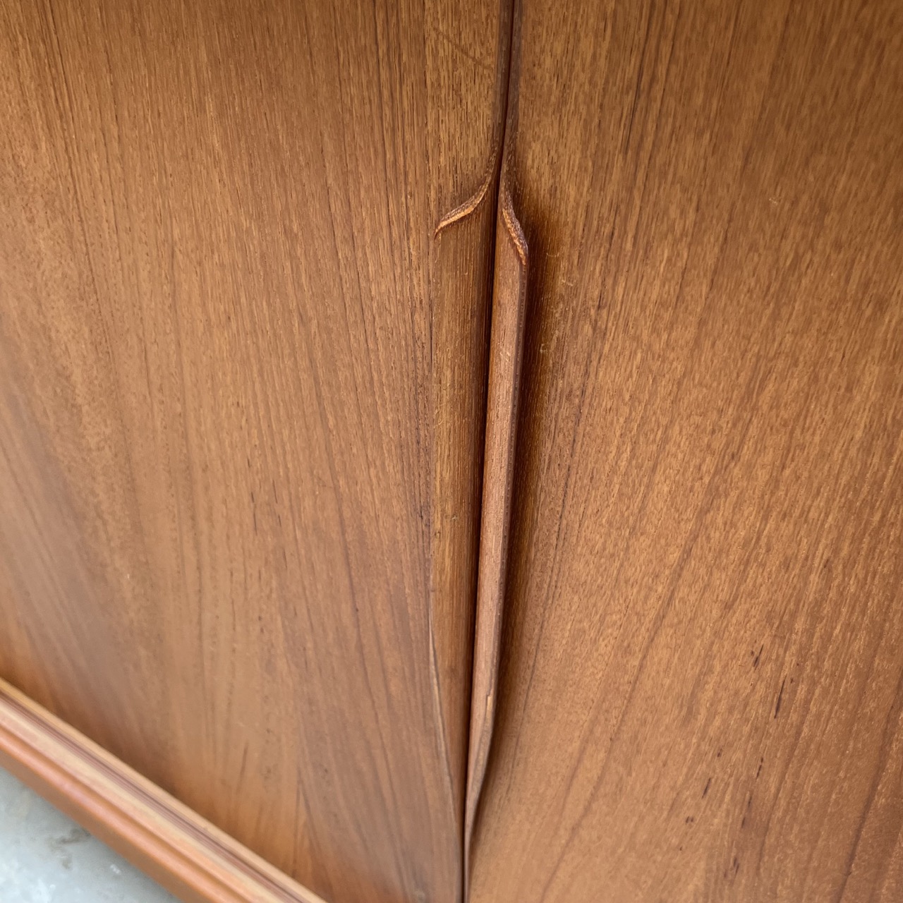 Vintage High Board 