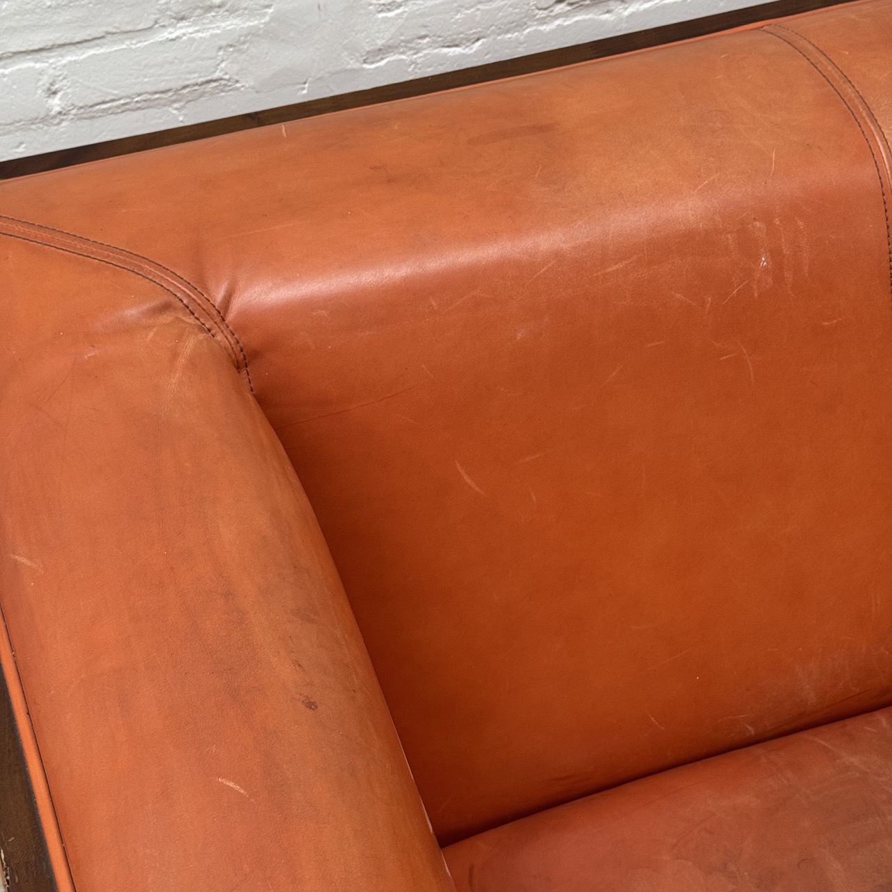'Morris' Vintage Sofa 'Morris' Vintage Sofa