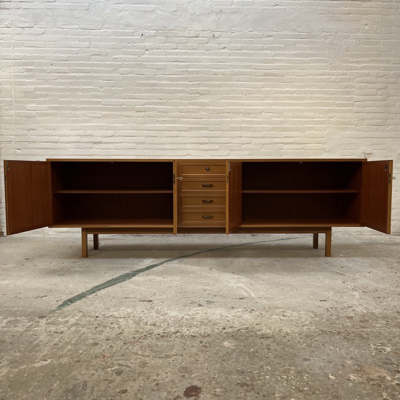 Vintage Sideboard Musterring 