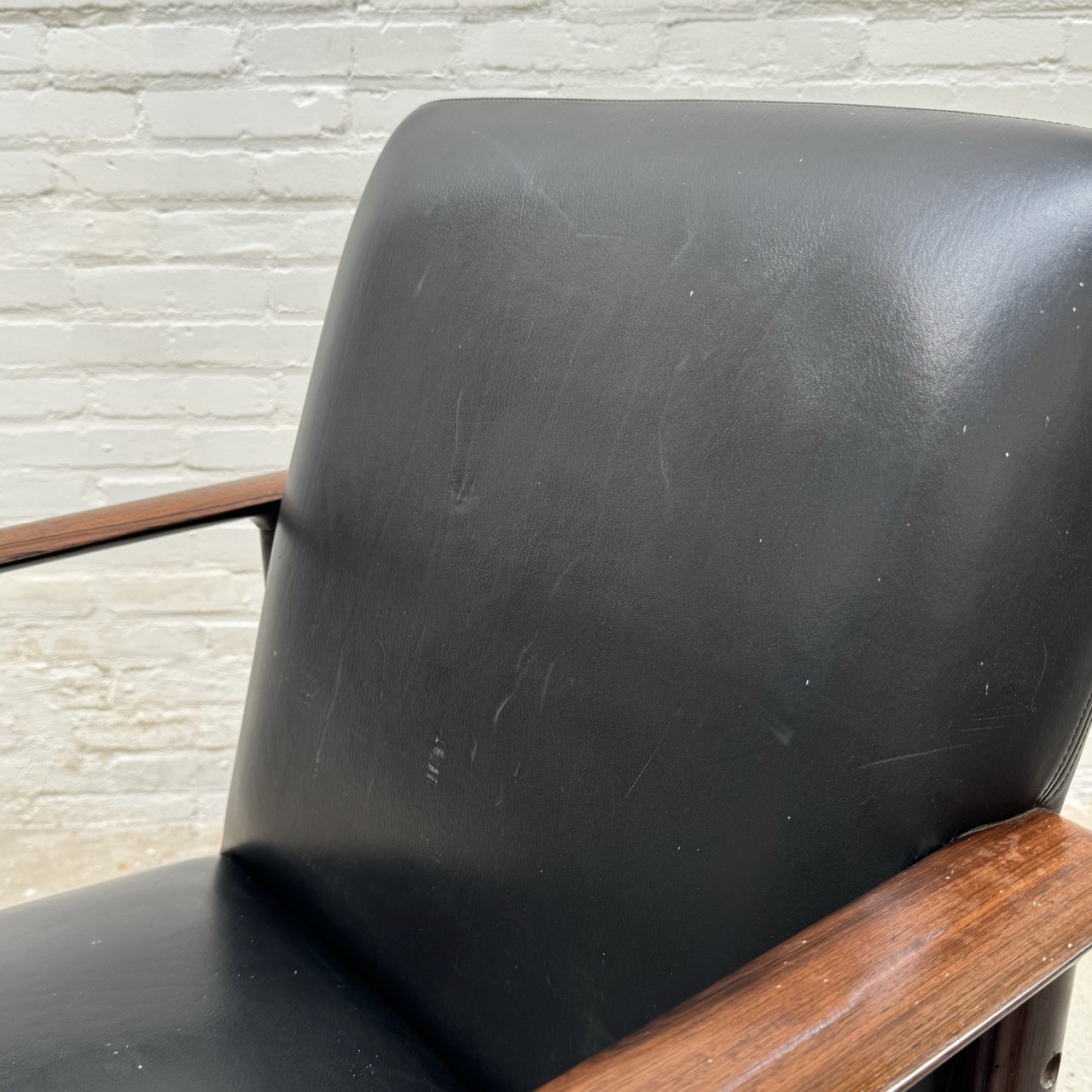 "Impala" Easy Chair