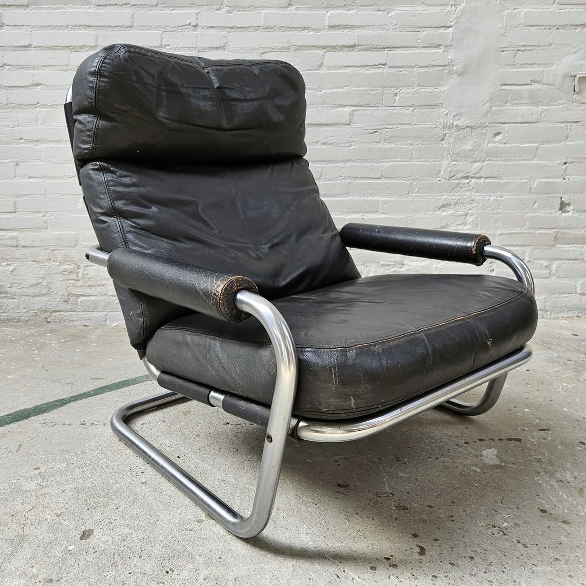 "Mr. Oberman" Easy Chair