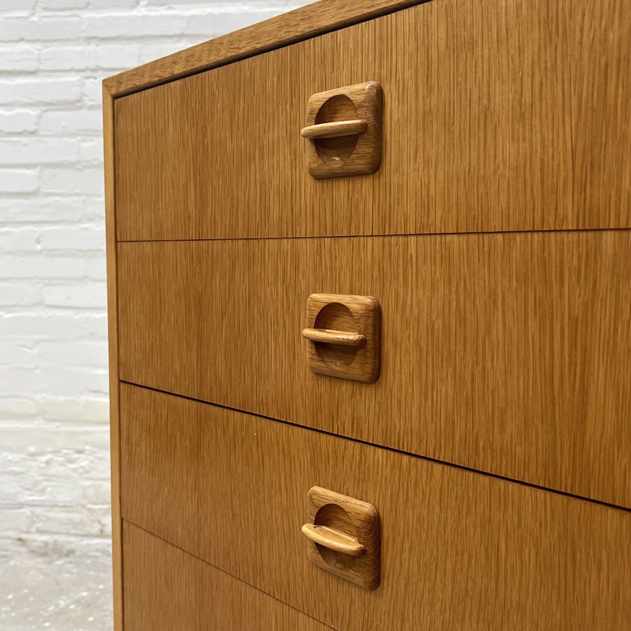 Vintage Chest Of Drawers 