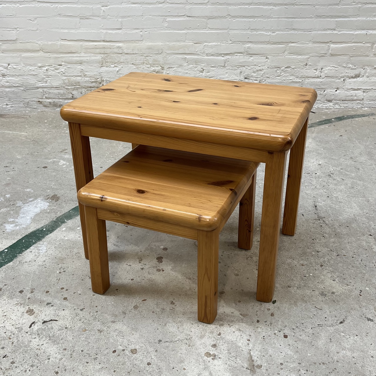 Vintage Nesting Tables 
