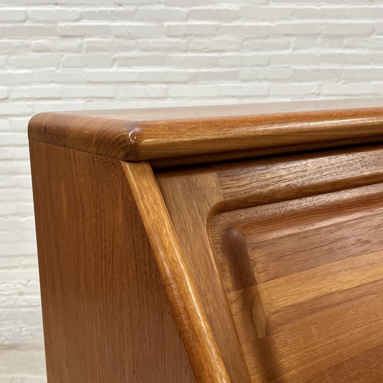 Vintage Secretary Desk Dyrlund