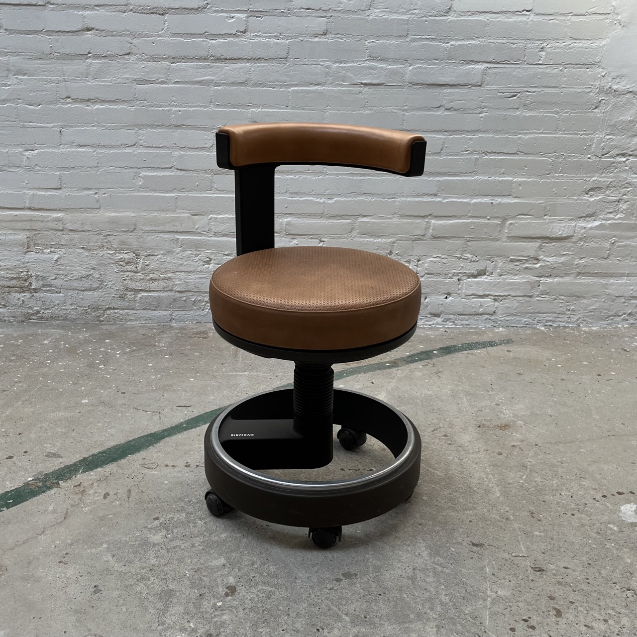 "Sirona S" Stool