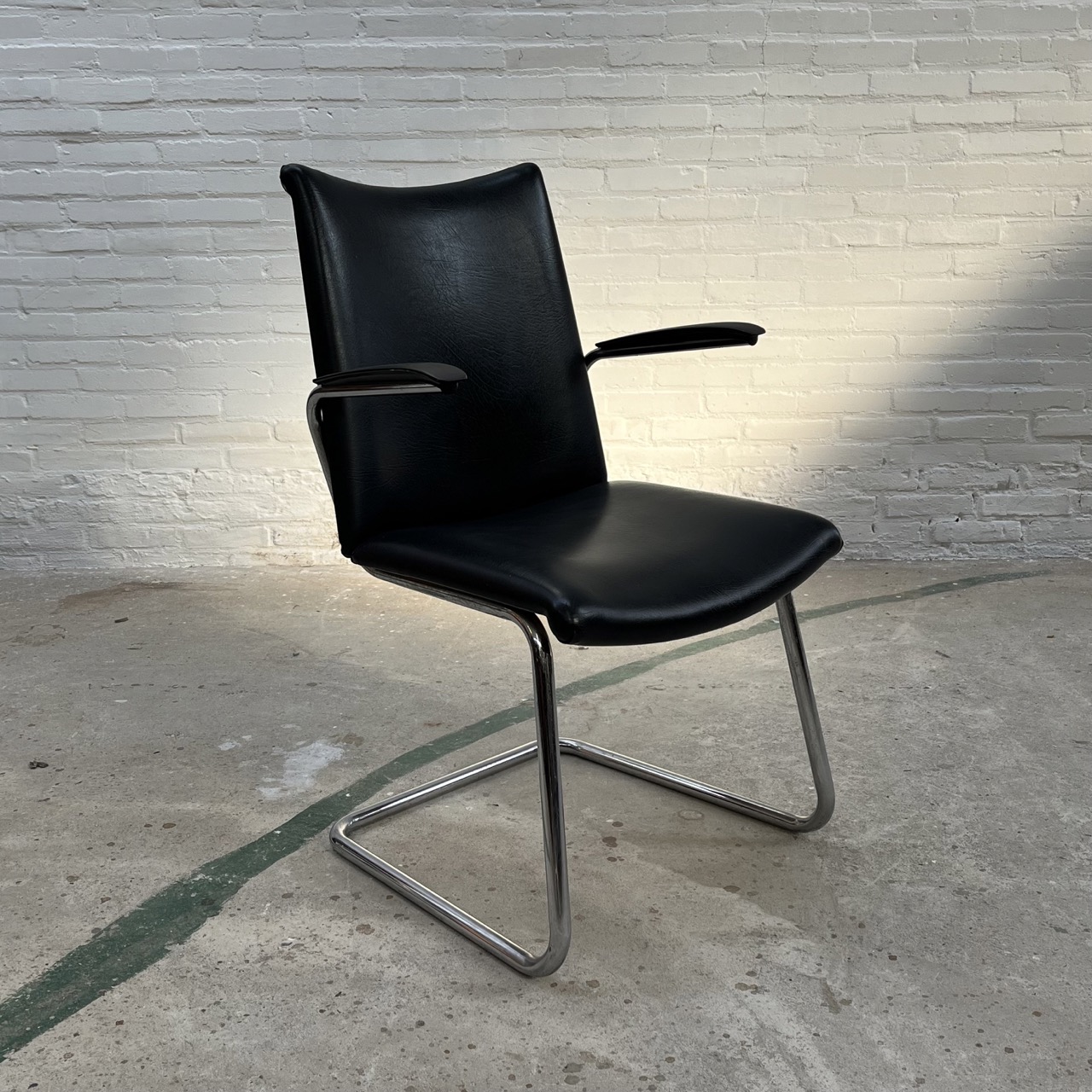 "4014" Arm Chair