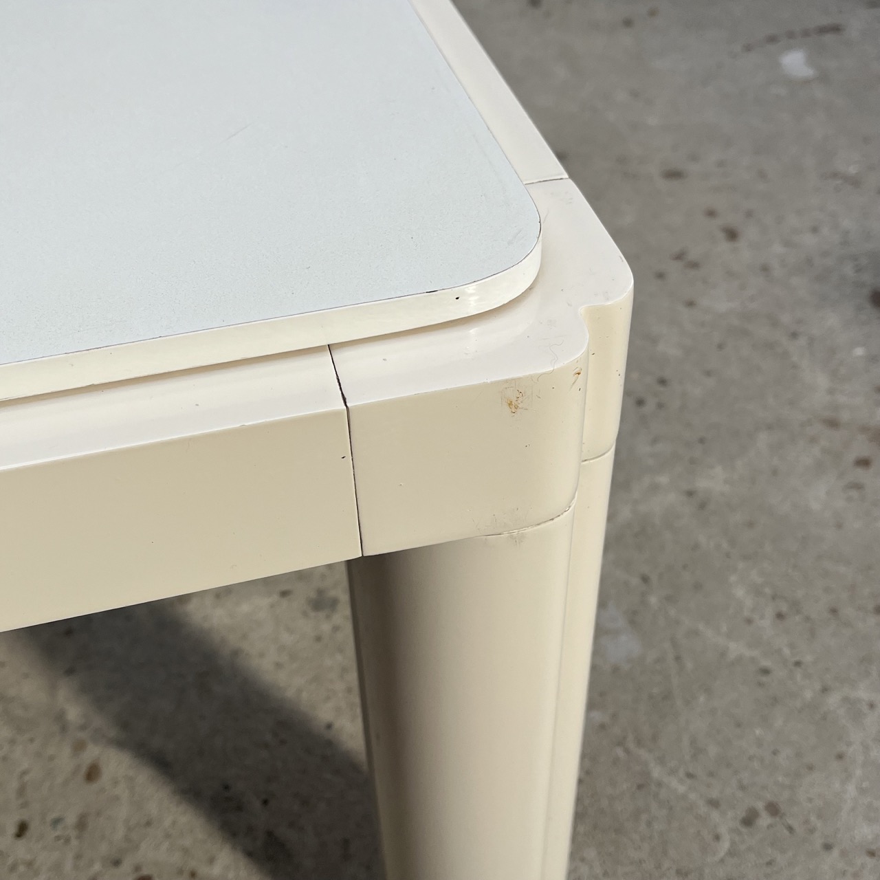 "100" Coffee Table "100" Coffee Table