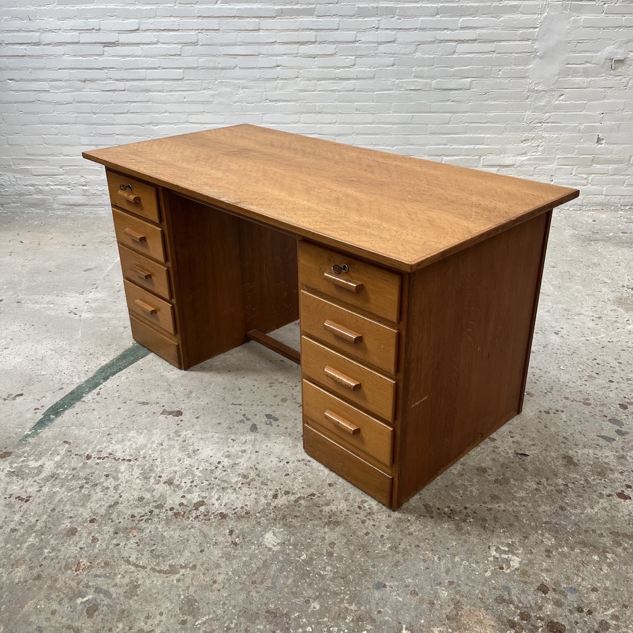 Vintage Desk Vintage Desk