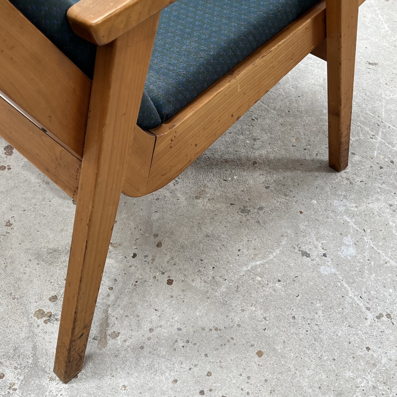 "1611" Lounge Chair "1611" Lounge Chair