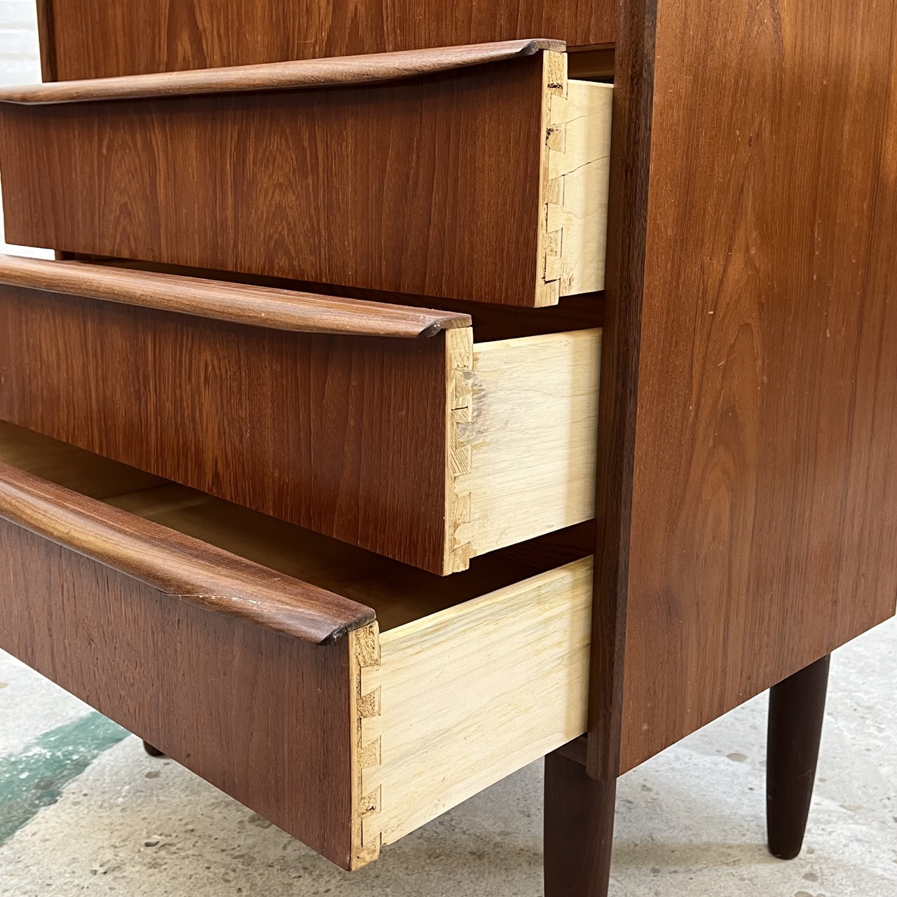 Vintage Chest Of Drawers