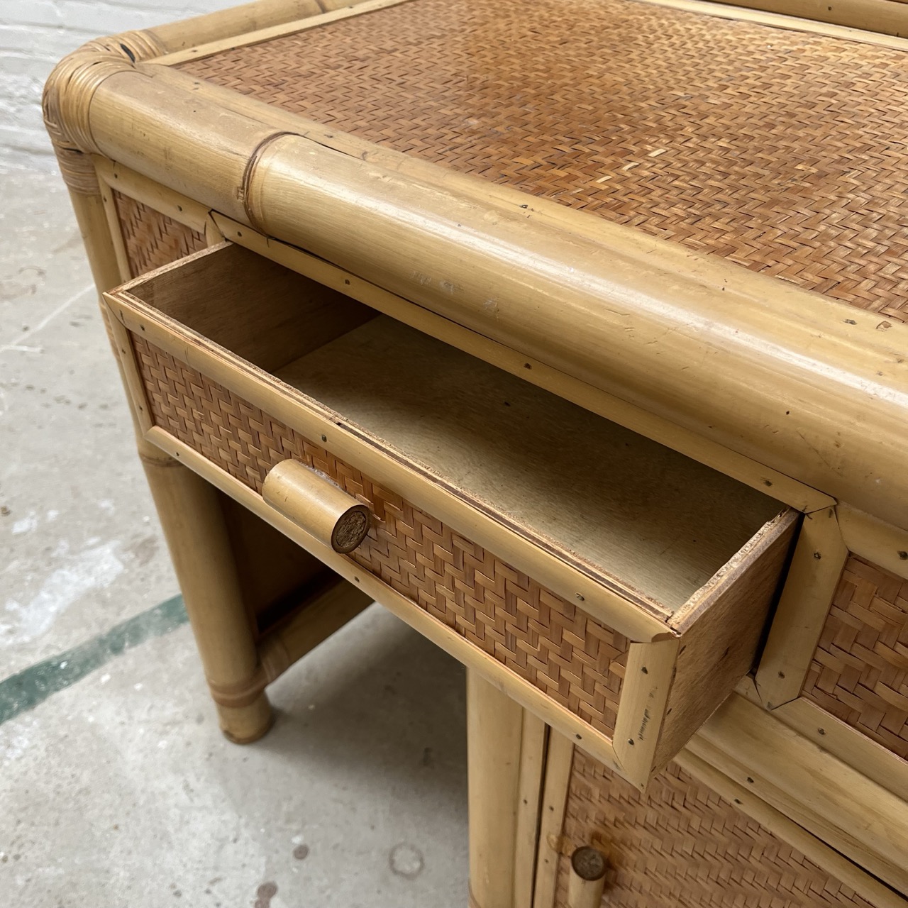 Vintage Dressing Table Vanity Vintage Dressing Table Vanity