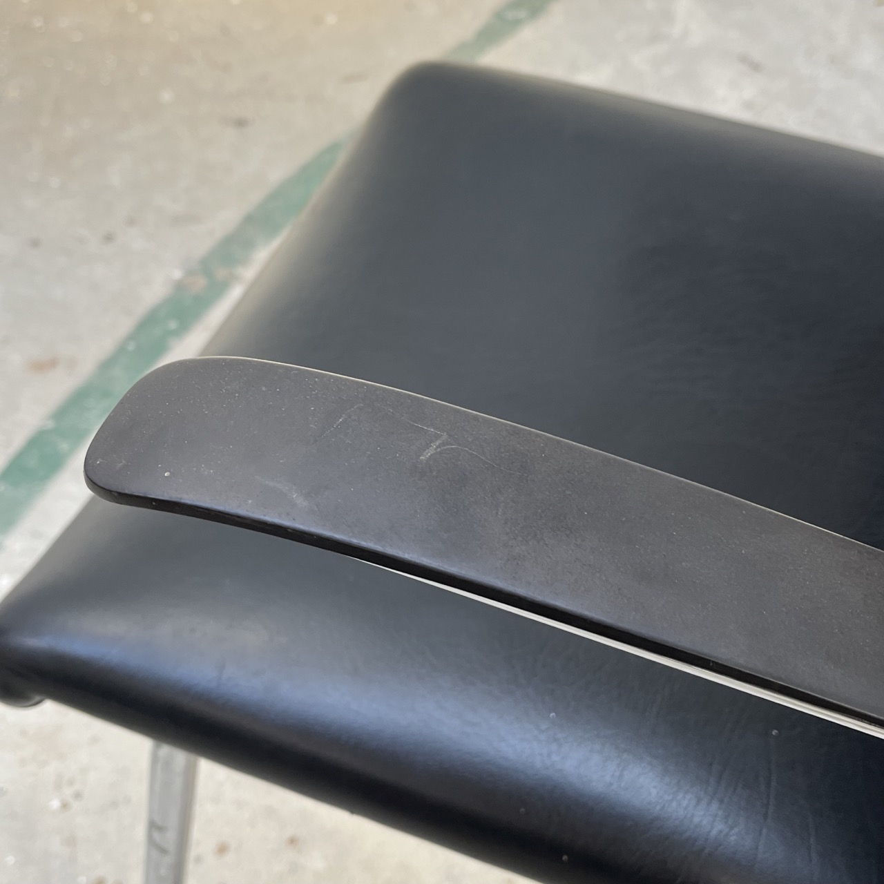 "4014" Arm Chair "4014" Arm Chair