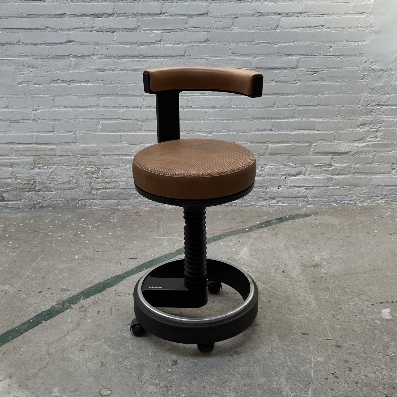 "Sirona S" Stool