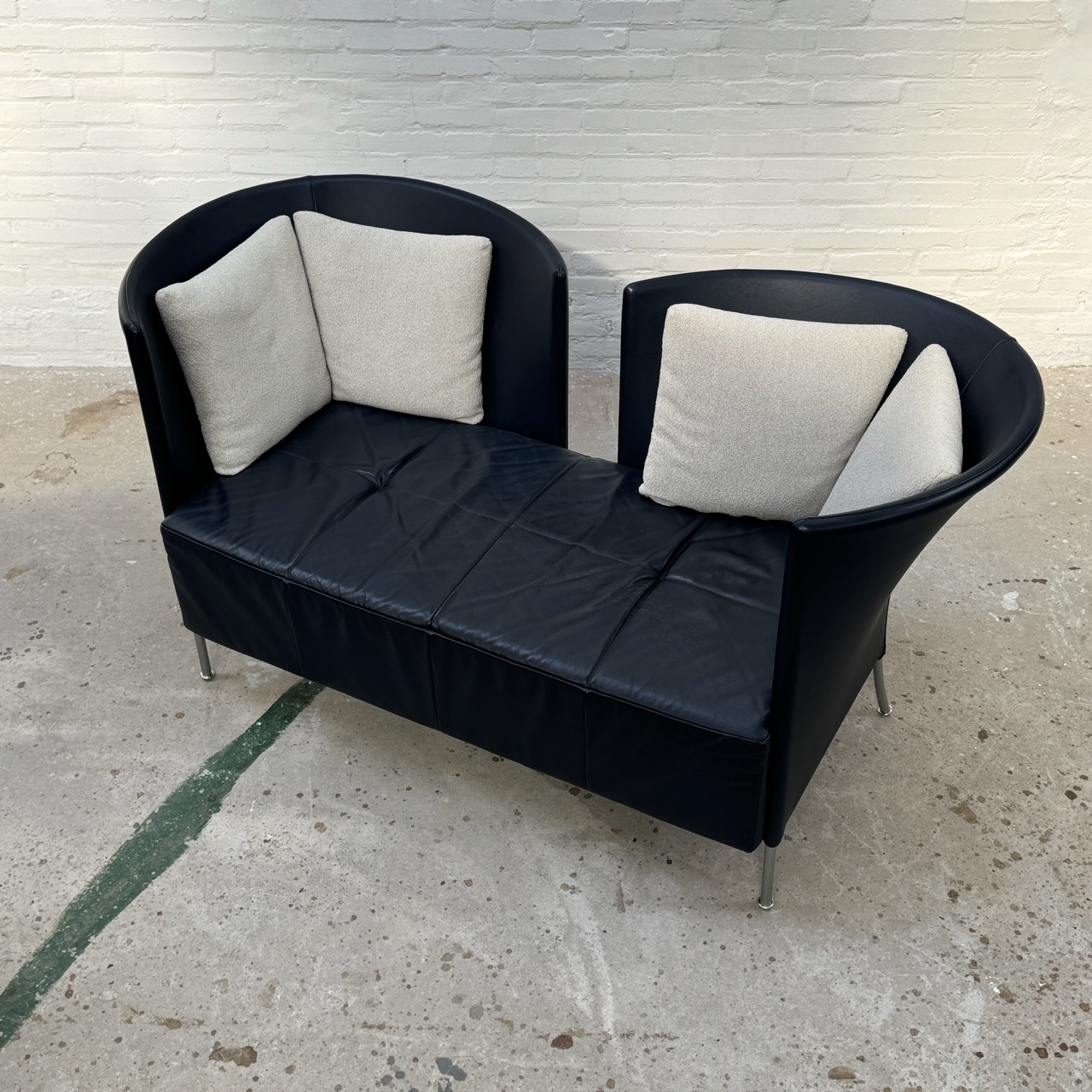 "Scene" Sofa Set "Scene" Sofa Set