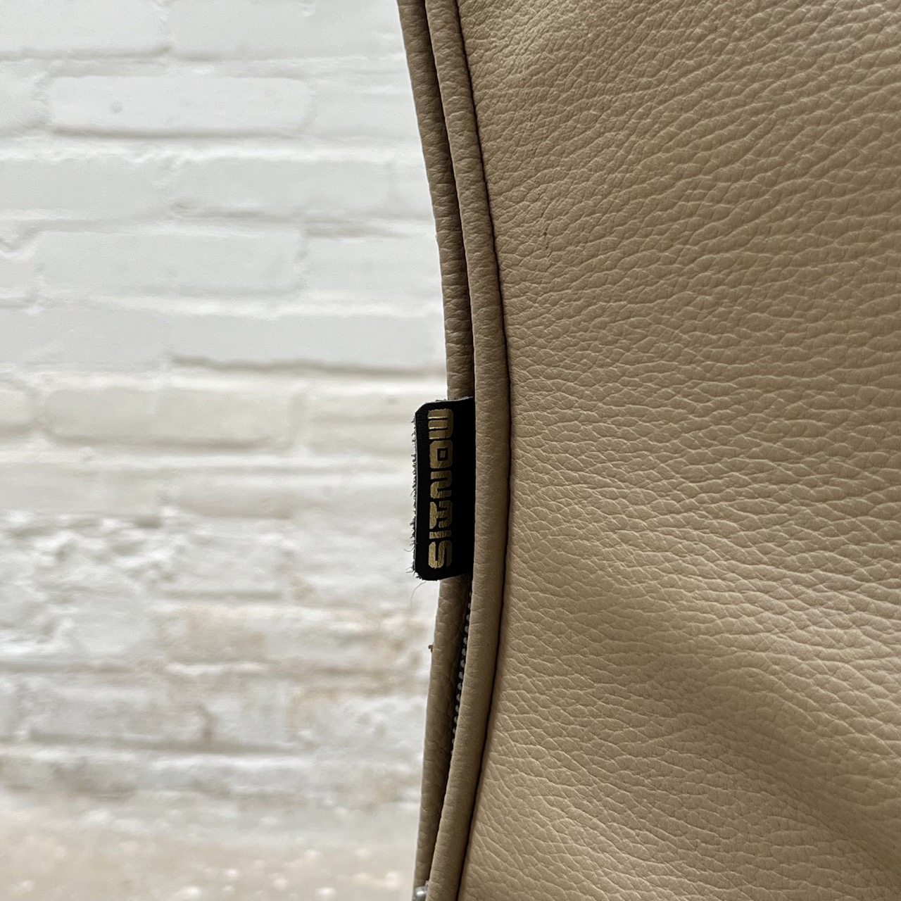 "Charly" Easy Chair